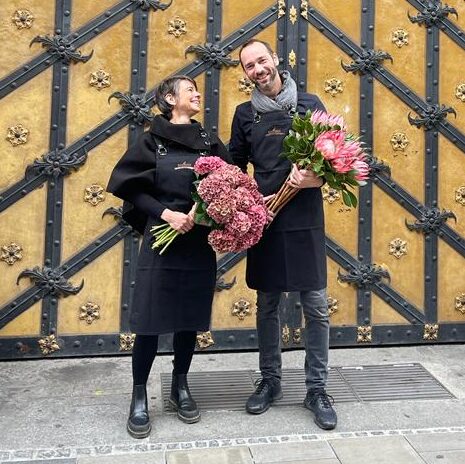 Floristen in Floristenschürze